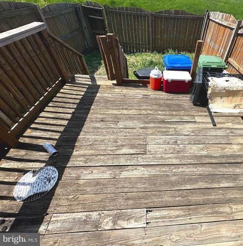 3426 ROUND RD, Baltimore, MD 21225