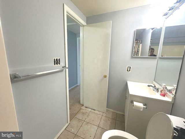 3426 ROUND RD, Baltimore, MD 21225
