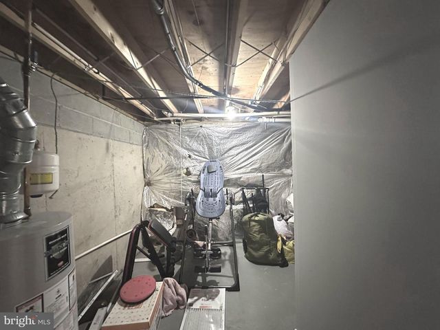 3426 ROUND RD, Baltimore, MD 21225