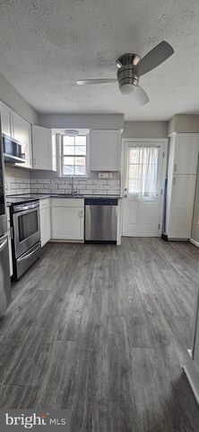 2082 CHAPELSIDE CT, Waldorf, MD 20602