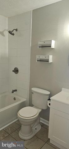 2082 CHAPELSIDE CT, Waldorf, MD 20602