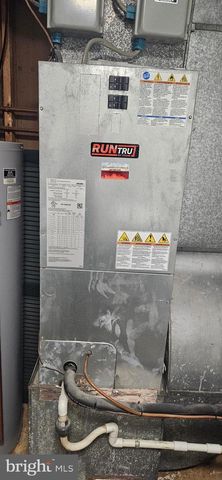 2082 CHAPELSIDE CT, Waldorf, MD 20602