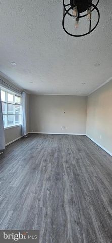 2082 CHAPELSIDE CT, Waldorf, MD 20602