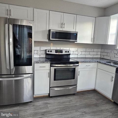 2082 CHAPELSIDE CT, Waldorf, MD 20602