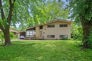 850 N Country Acres Ave, Wichita, KS 67212