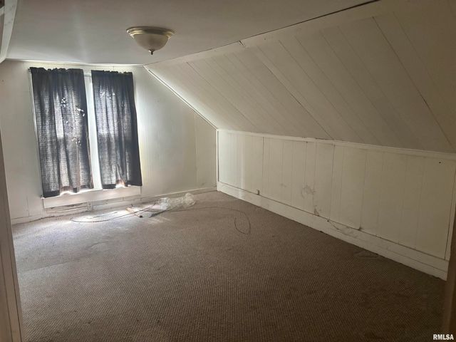 2813 W MARQUETTE Street, Peoria, IL 61605