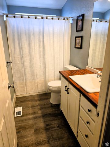 23 N LAKEVIEW DR, Layton, UT 84041