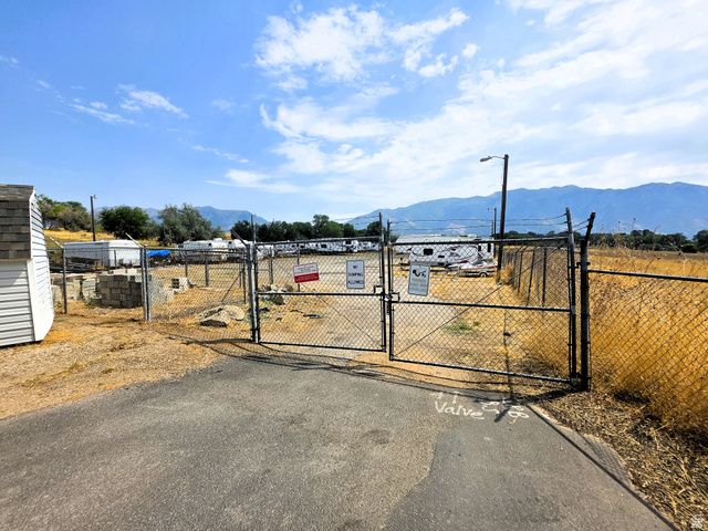 23 N LAKEVIEW DR, Layton, UT 84041