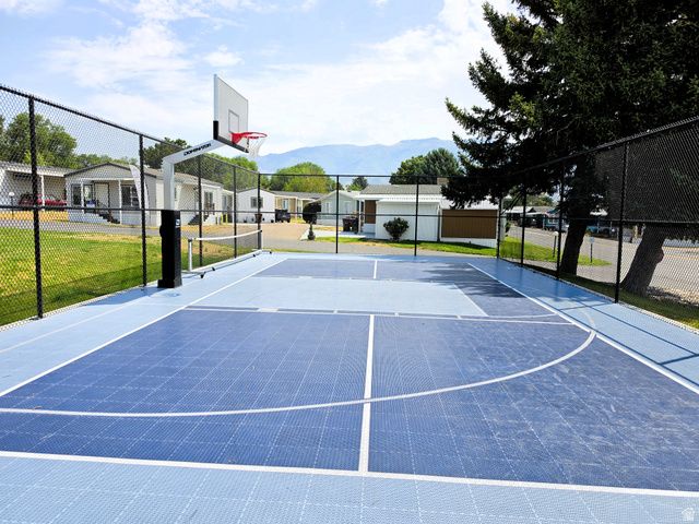 23 N LAKEVIEW DR, Layton, UT 84041