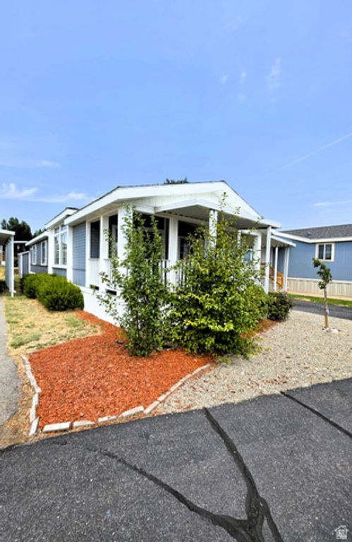 23 N LAKEVIEW DR, Layton, UT 84041 — photo 4