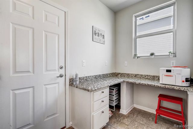 29816 Autumn Gold Drive, New Hudson, MI 48165