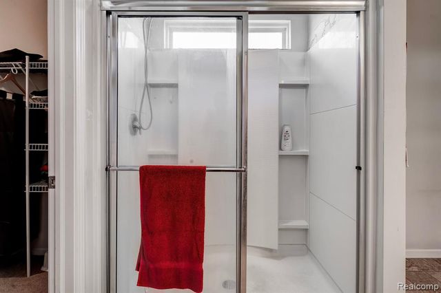 29816 Autumn Gold Drive, New Hudson, MI 48165