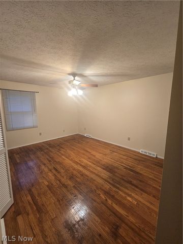8218 Comet Court, Mentor, OH 44060