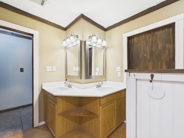 29118 N State Highway 19, Athens, TX 75752