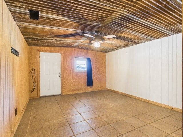 29118 N State Highway 19, Athens, TX 75752