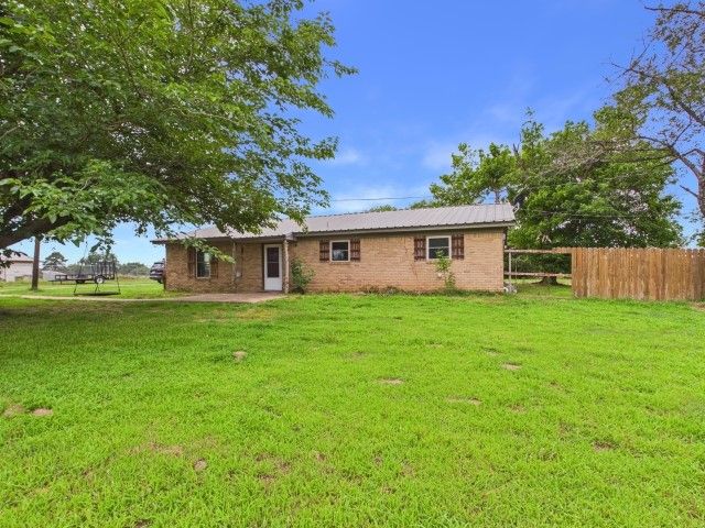 29118 N State Highway 19, Athens, TX 75752