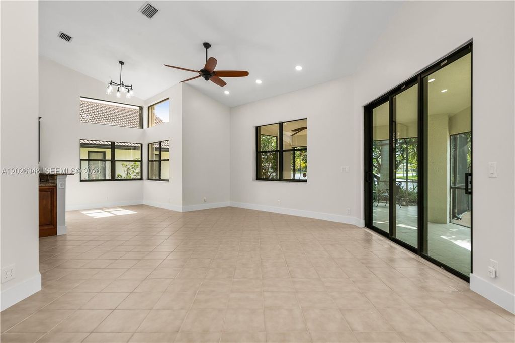 Image 29 of property listing at 1087 Deerwood Ln, Weston, FL 33326