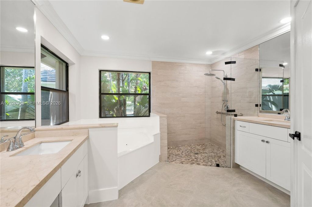 Image 34 of property listing at 1087 Deerwood Ln, Weston, FL 33326