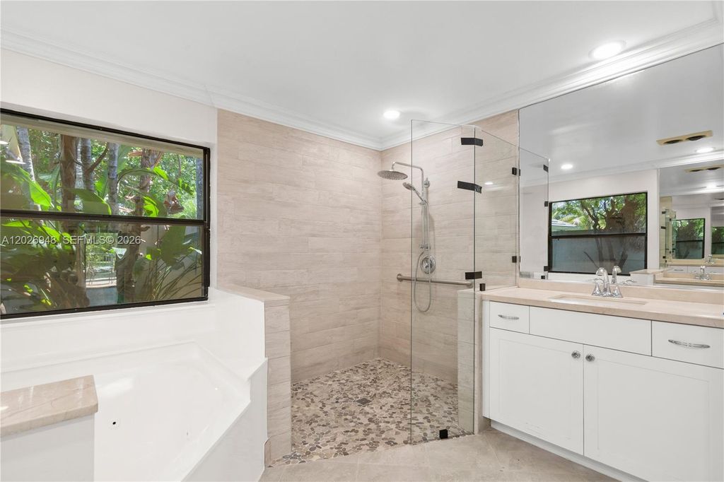 Image 35 of property listing at 1087 Deerwood Ln, Weston, FL 33326