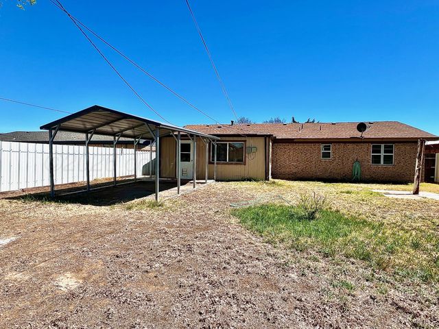 307 CEDAR Avenue, Dumas, TX 79029