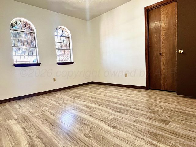 307 CEDAR Avenue, Dumas, TX 79029