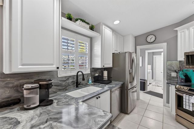 7526 QUINTO DRIVE, Sarasota, FL 34238