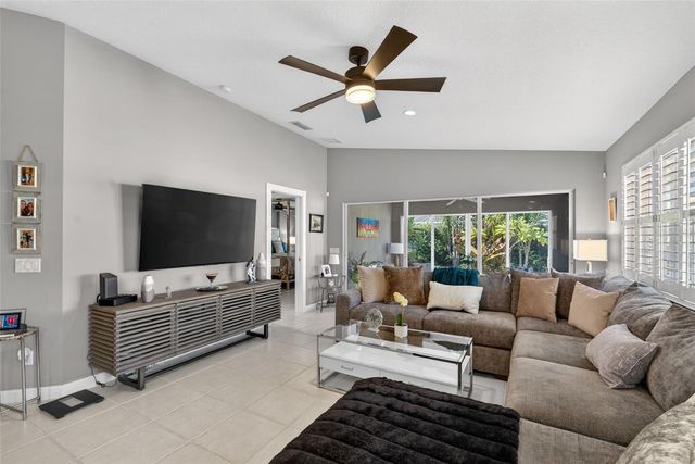 7526 QUINTO DRIVE, Sarasota, FL 34238