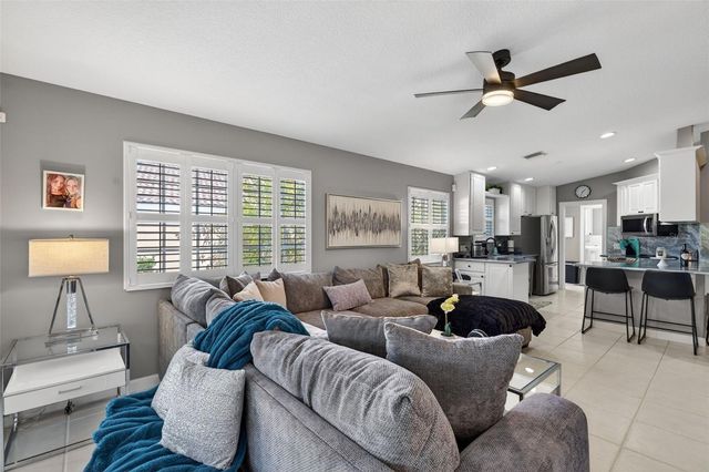 7526 QUINTO DRIVE, Sarasota, FL 34238