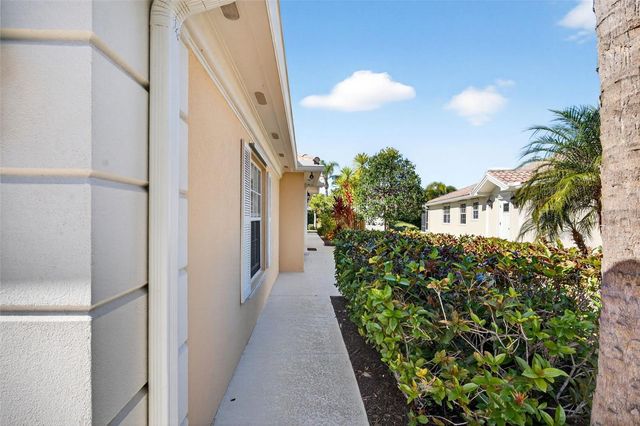 7526 QUINTO DRIVE, Sarasota, FL 34238