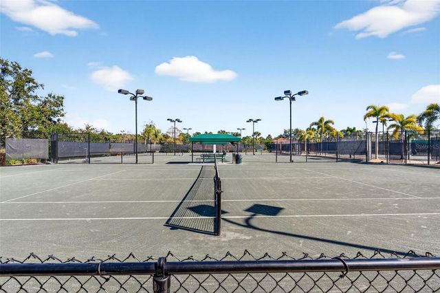 7526 QUINTO DRIVE, Sarasota, FL 34238