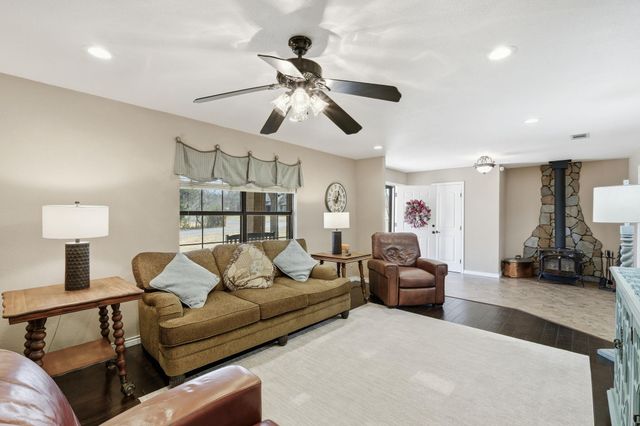 306 Starview DR, Georgetown, TX 78628