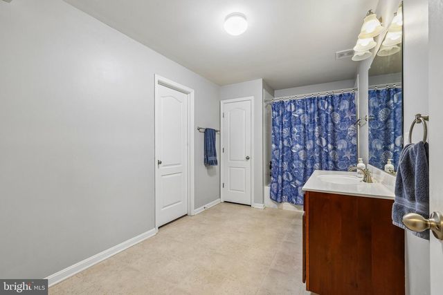 12609 GREENHOUSE VIEW LN, Woodbridge, VA 22192