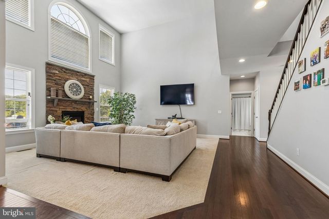 12609 GREENHOUSE VIEW LN, Woodbridge, VA 22192