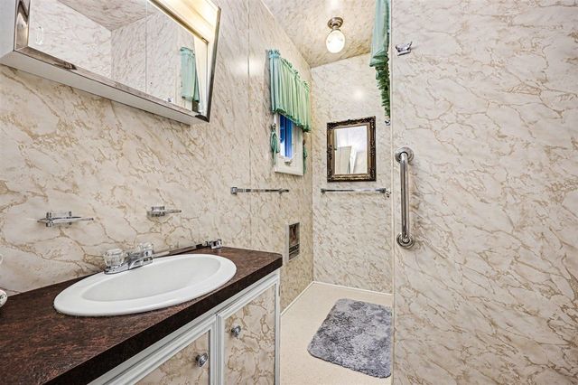 8183 Herrington Avenue, Belmont, MI 49306