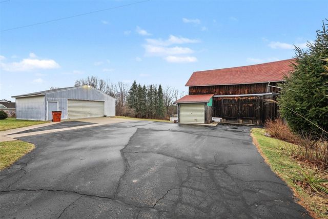 8183 Herrington Avenue, Belmont, MI 49306