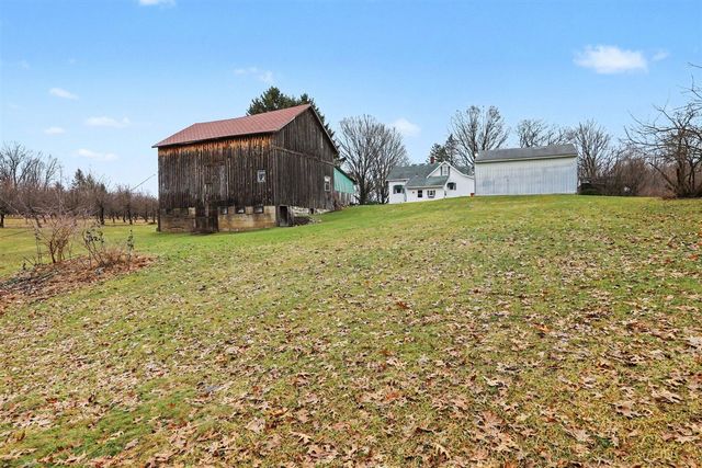 8183 Herrington Avenue, Belmont, MI 49306