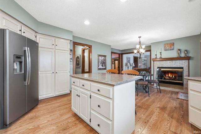 7114 Blue Creek Drive, Fort Wayne, IN 46804