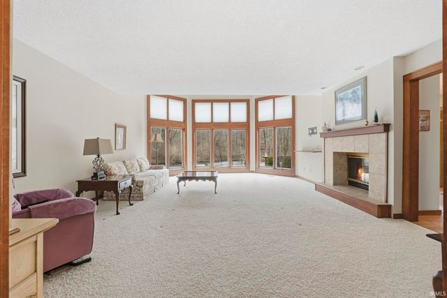 7114 Blue Creek Drive, Fort Wayne, IN 46804