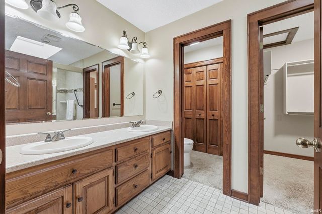 7114 Blue Creek Drive, Fort Wayne, IN 46804