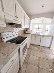 10046 Winding Lake Rd 204, Sunrise, FL 33351