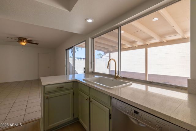 5215 W PURDUE Avenue, Glendale, AZ 85302