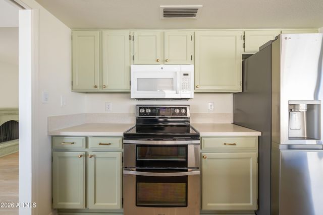 5215 W PURDUE Avenue, Glendale, AZ 85302