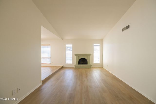 5215 W PURDUE Avenue, Glendale, AZ 85302