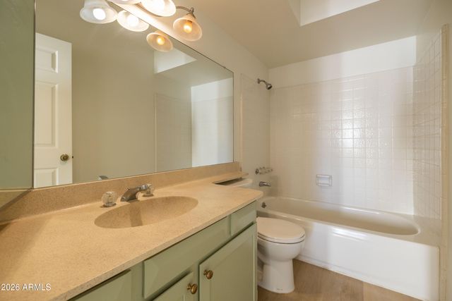 5215 W PURDUE Avenue, Glendale, AZ 85302