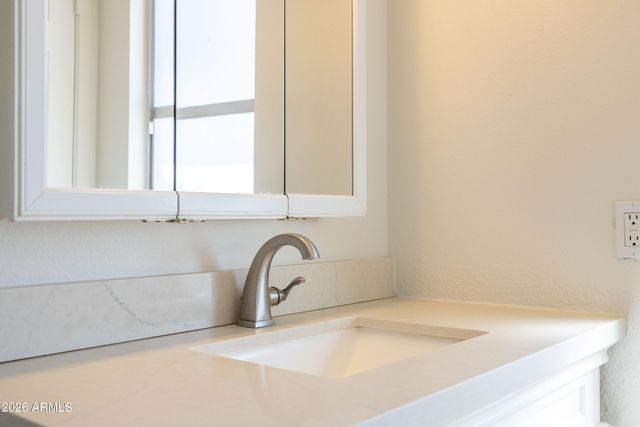 5215 W PURDUE Avenue, Glendale, AZ 85302