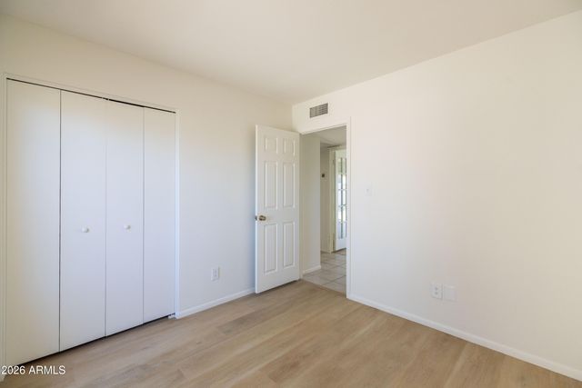 5215 W PURDUE Avenue, Glendale, AZ 85302