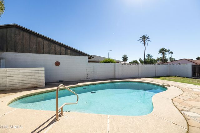 5215 W PURDUE Avenue, Glendale, AZ 85302