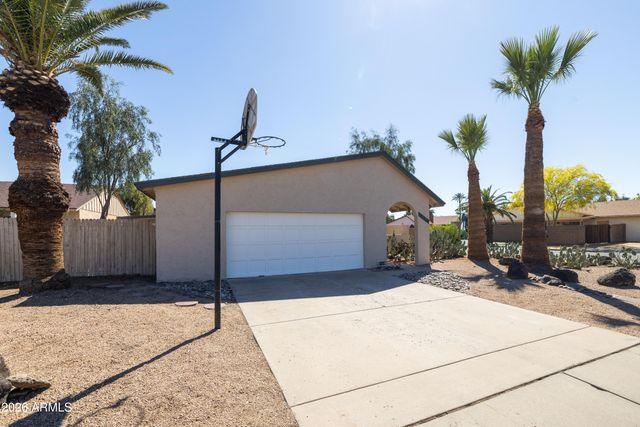 5215 W PURDUE Avenue, Glendale, AZ 85302