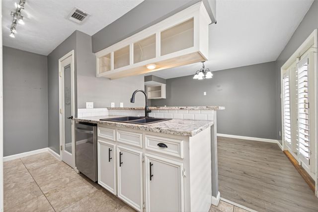 6700 Richardson Road 305, Houston, TX 77069