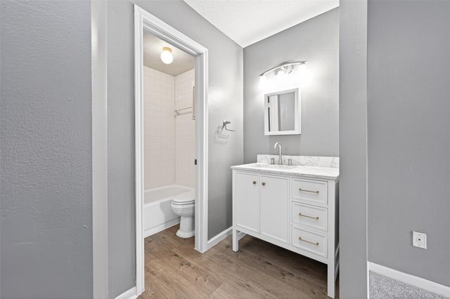6700 Richardson Road 305, Houston, TX 77069